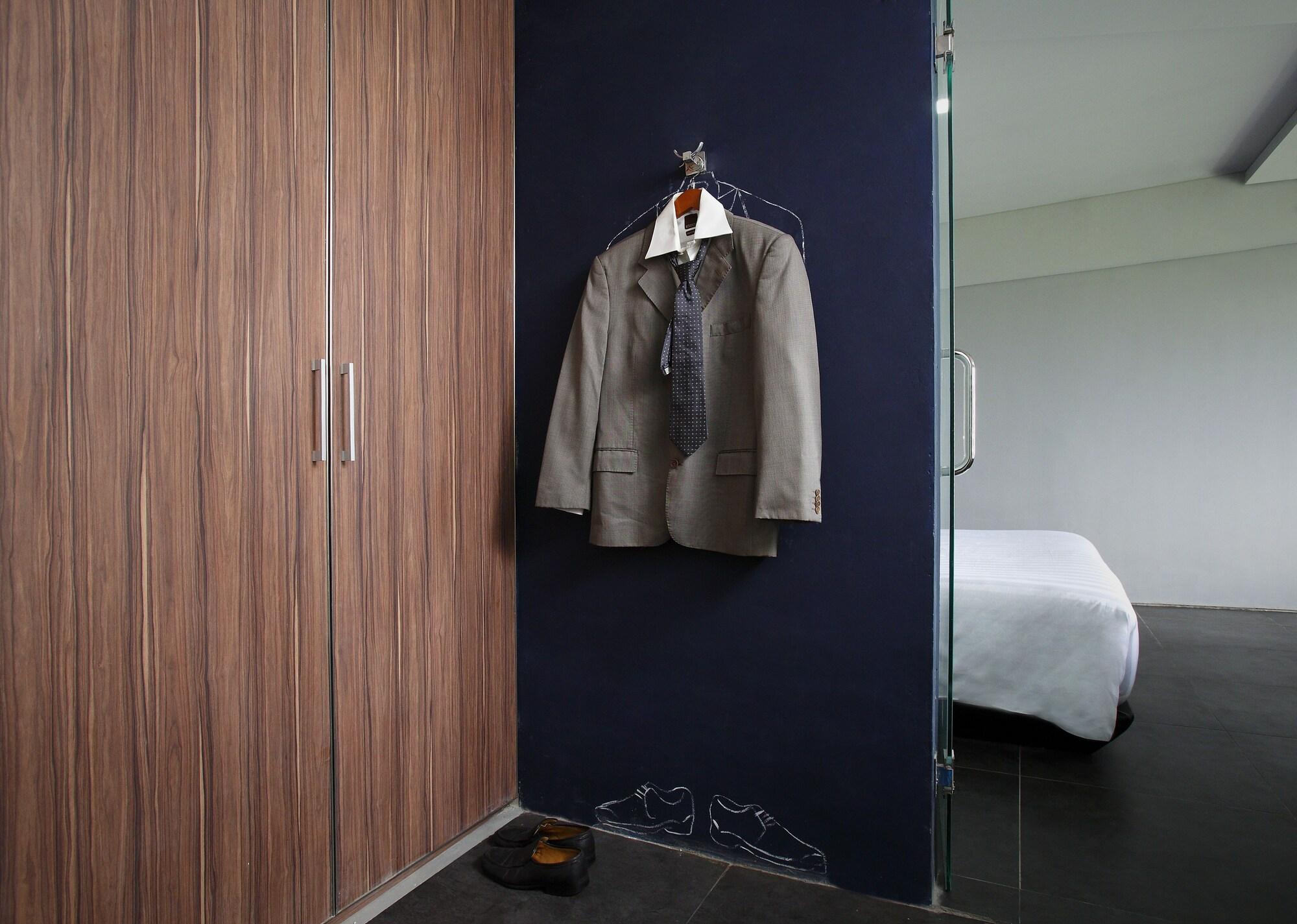 Berry Biz Hotel Seminyak Extérieur photo