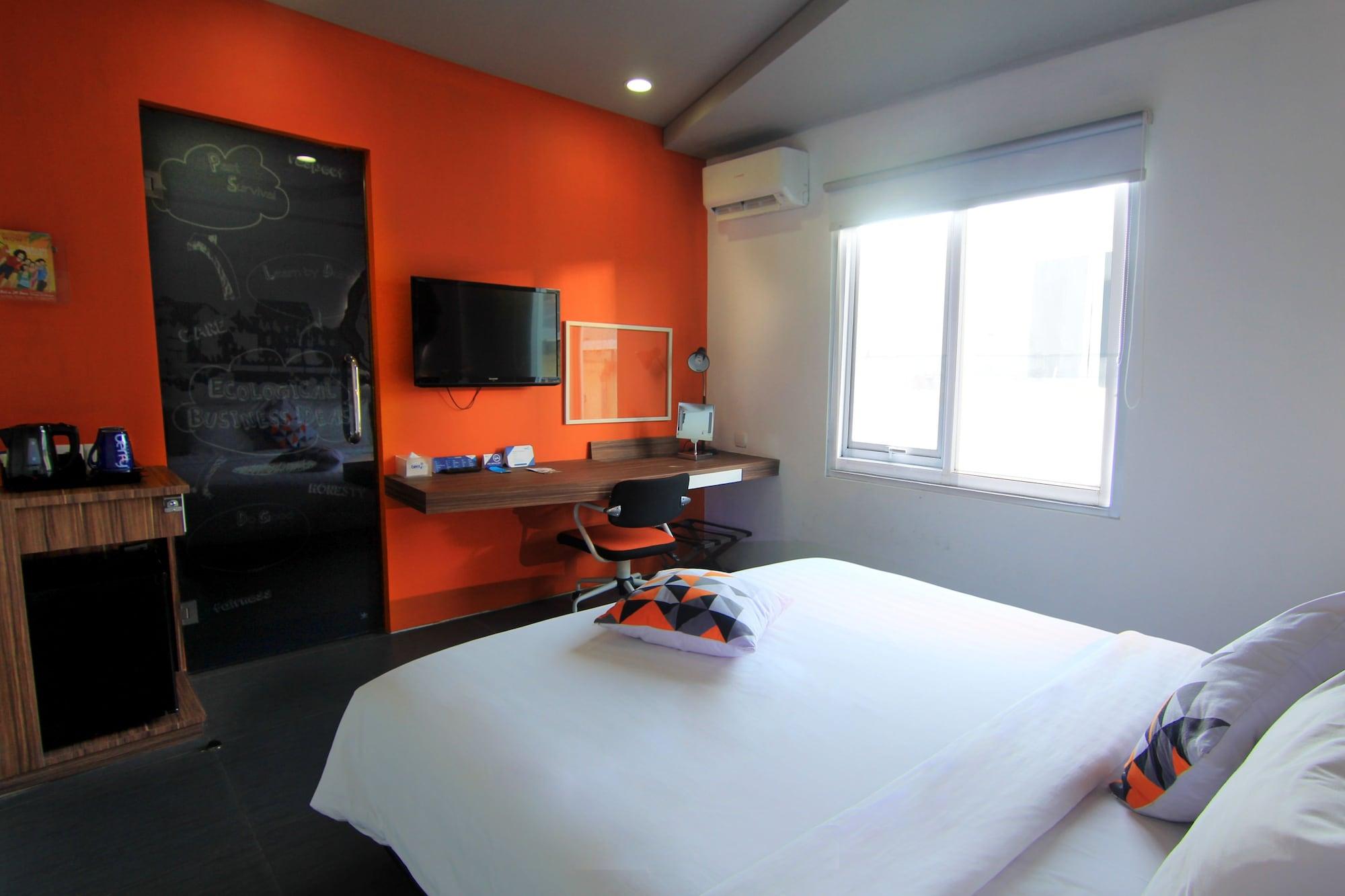 Berry Biz Hotel Seminyak Extérieur photo