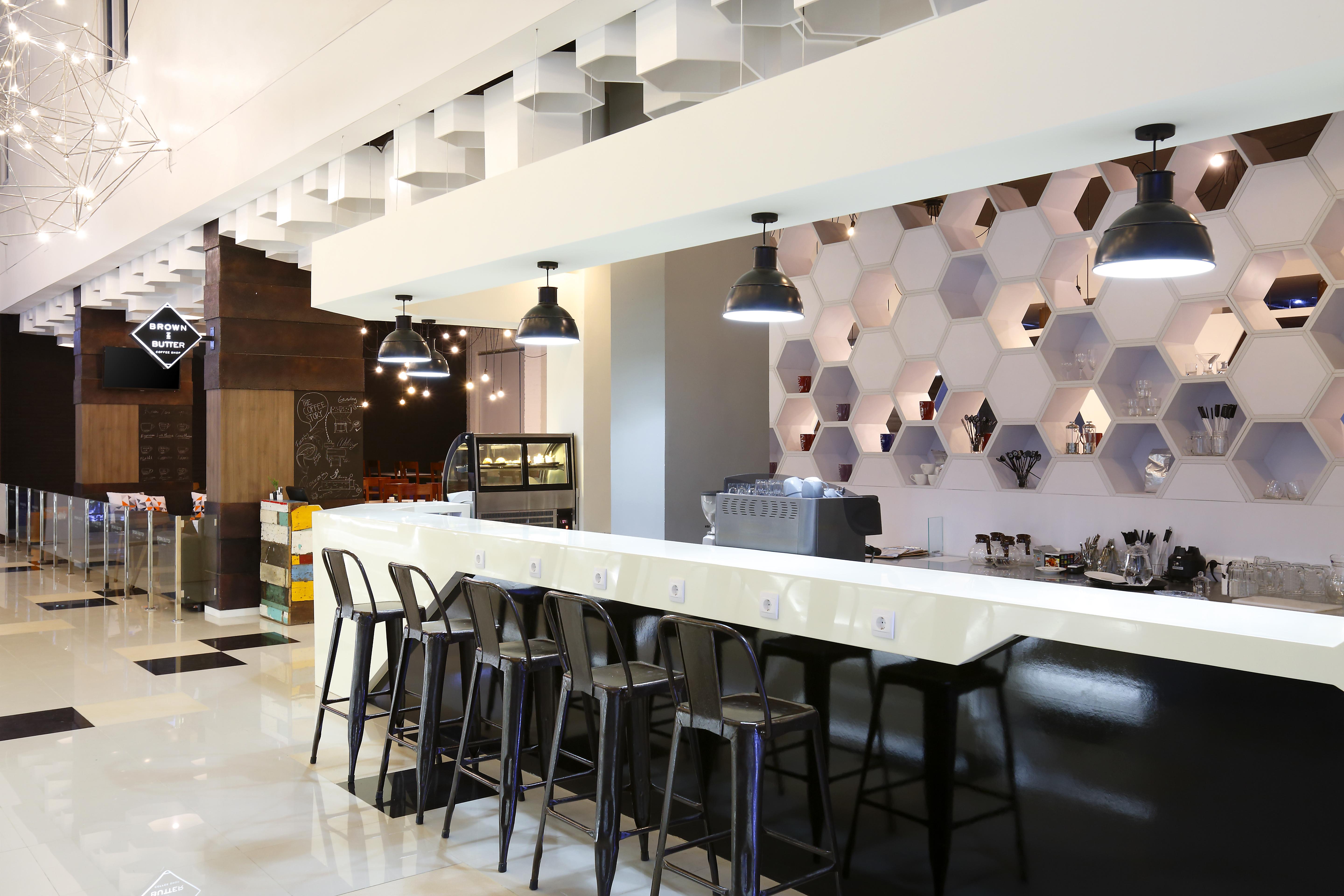 Berry Biz Hotel Seminyak Extérieur photo